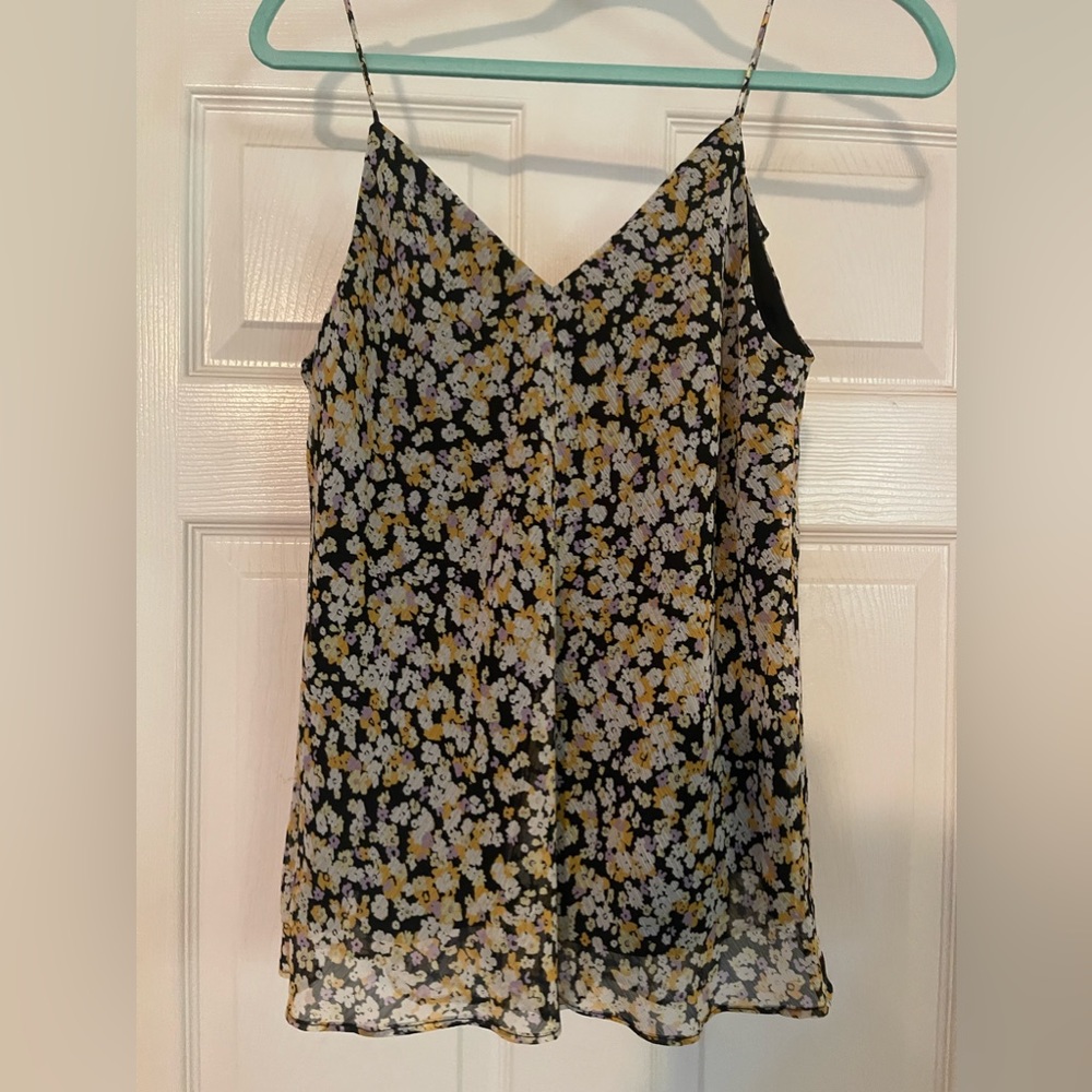 Karl lagerfield tank/shell. Super cute print: white, black and yellow. Size S